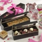 ASTUCCIO LEGNO PER 12 MACARON CON SUPPORTO